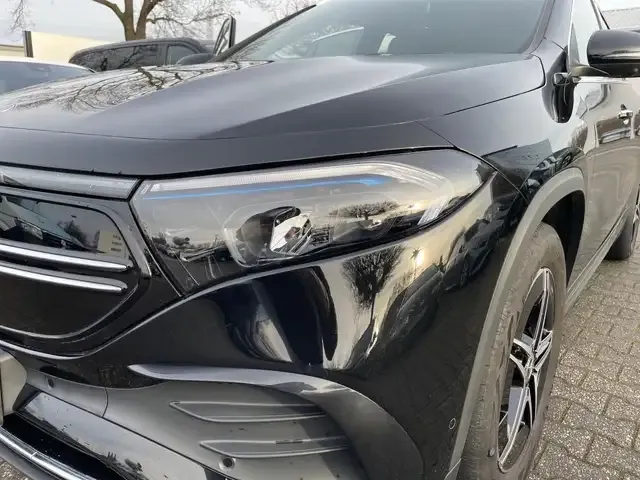 Mercedes-Benz EQA 300