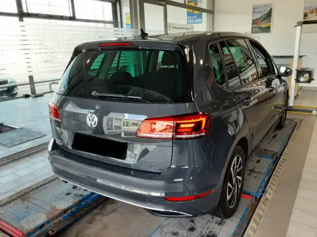 Volkswagen Golf Sportsvan