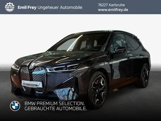 BMW iX