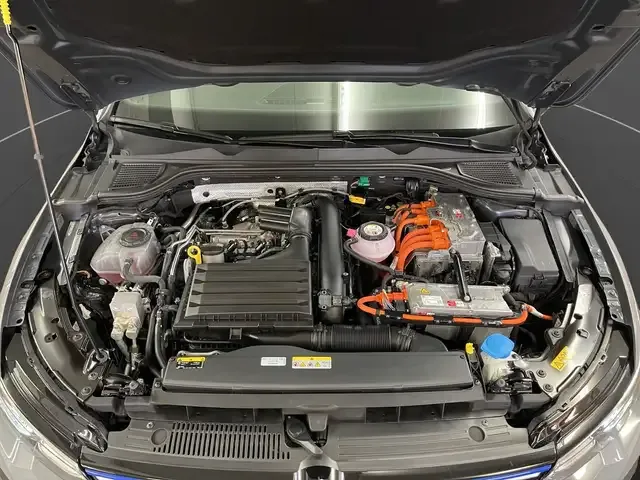 Volkswagen Golf GTE