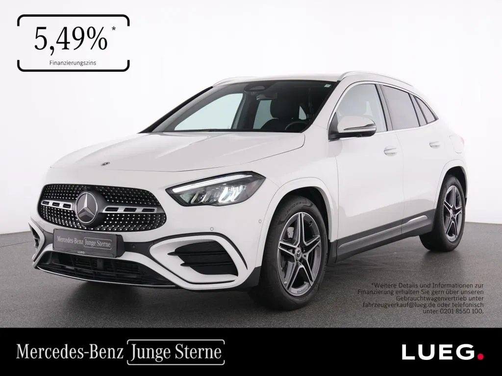 Mercedes-Benz GLA 200