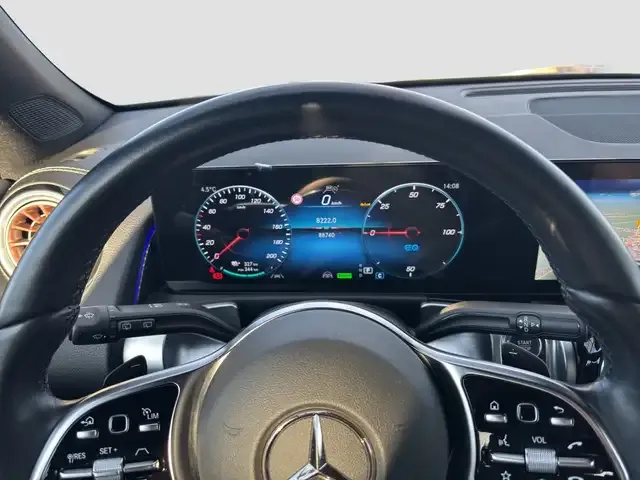 Mercedes-Benz EQB 300