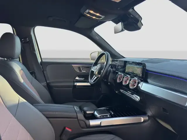 Mercedes-Benz EQB 300