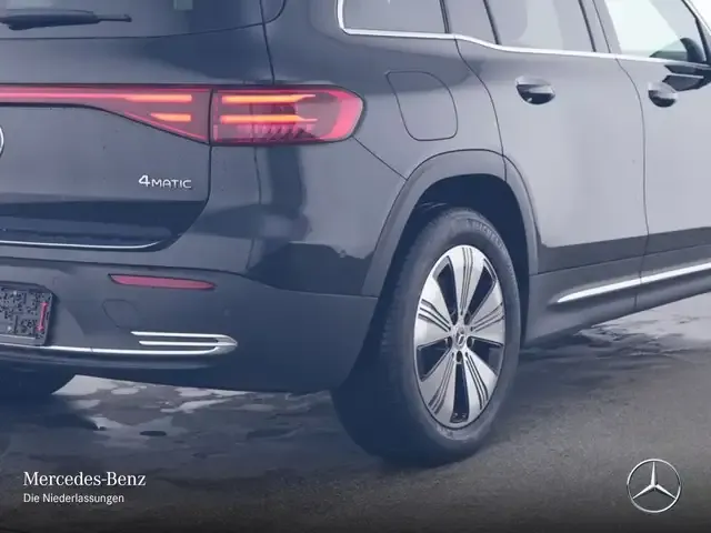 Mercedes-Benz EQB 300