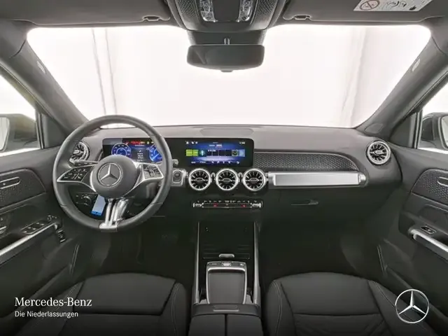 Mercedes-Benz EQB 300