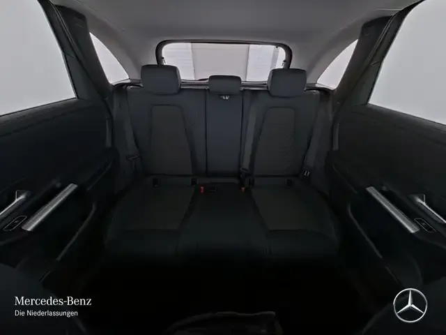 Mercedes-Benz B 220