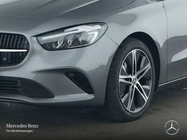 Mercedes-Benz B 220