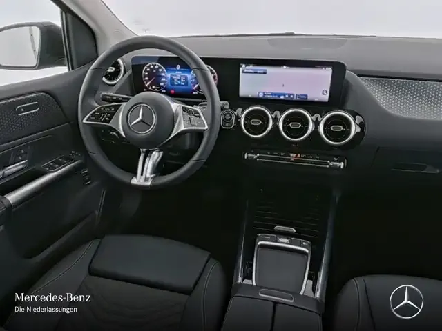 Mercedes-Benz B 220