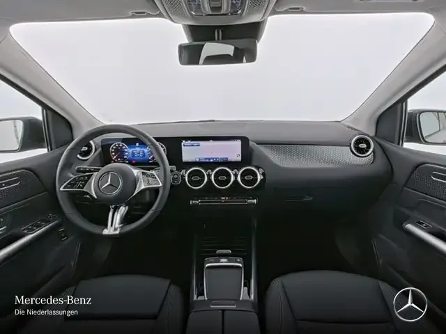 Mercedes-Benz B 220