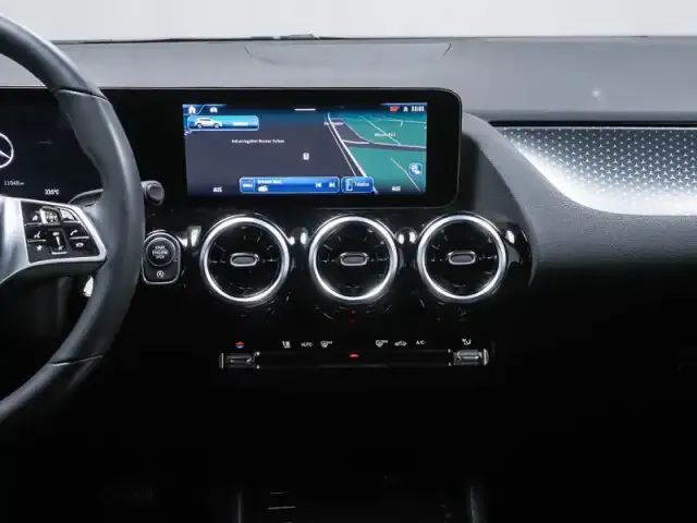 Mercedes-Benz GLA 180