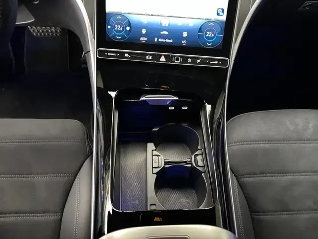 Mercedes-Benz CLE 200