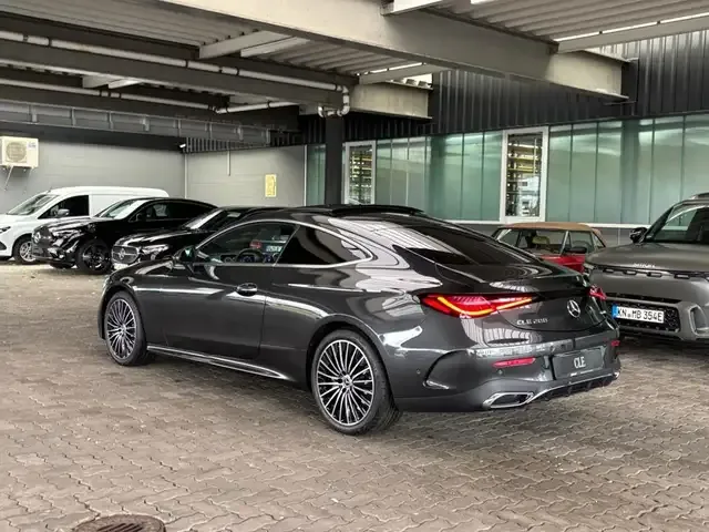 Mercedes-Benz CLE 200