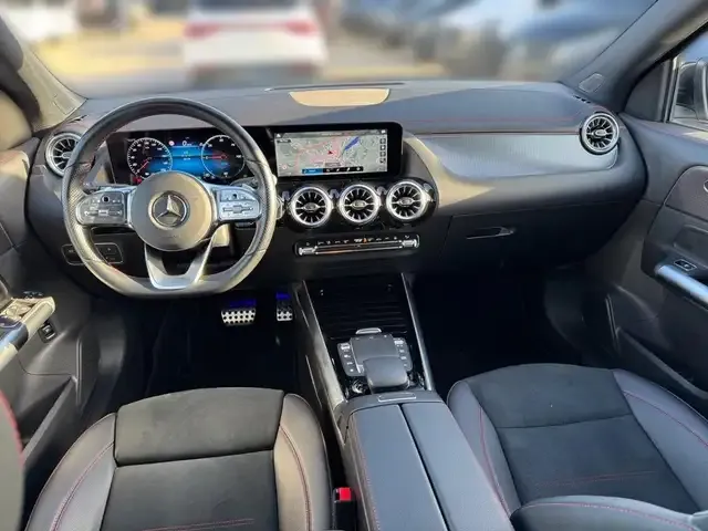 Mercedes-Benz EQA 300