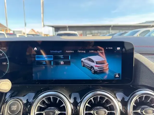 Mercedes-Benz EQA 300