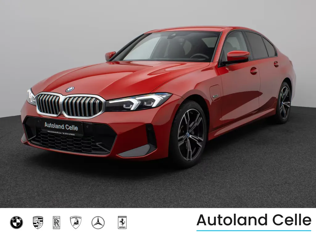 BMW 330