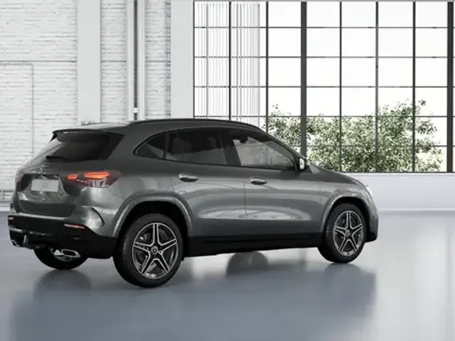 Mercedes-Benz GLA 200