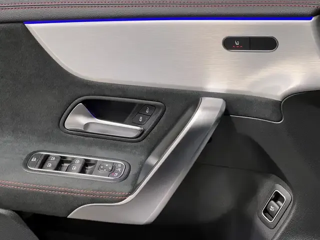 Mercedes-Benz CLA 220
