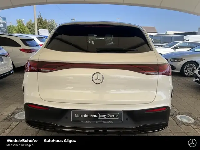 Mercedes-Benz EQE SUV