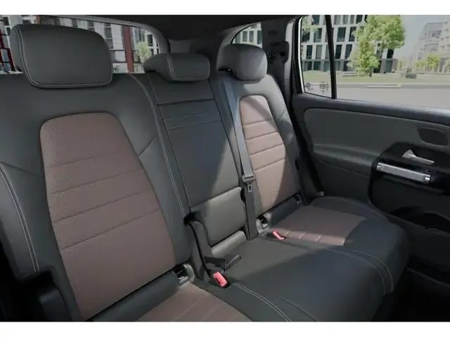 Mercedes-Benz EQB 350