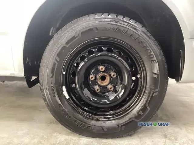 Volkswagen T6.1 Caravelle