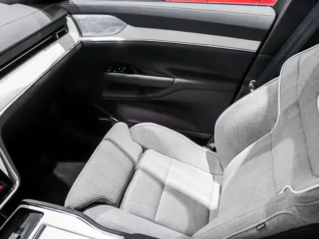 Volvo EX90