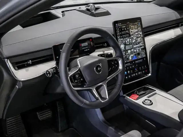 Volvo EX90