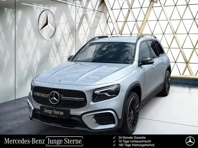 Mercedes-Benz GLB 200