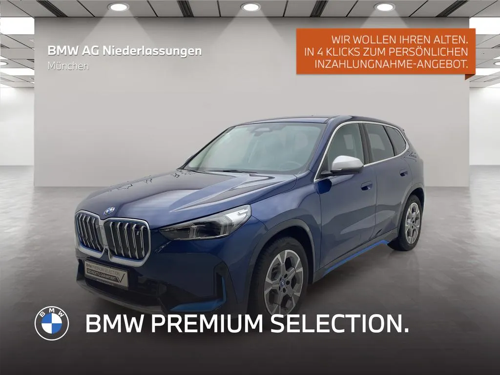 BMW iX1
