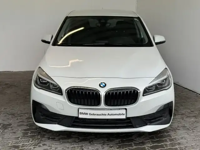 BMW 216