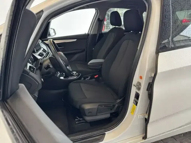 BMW 216