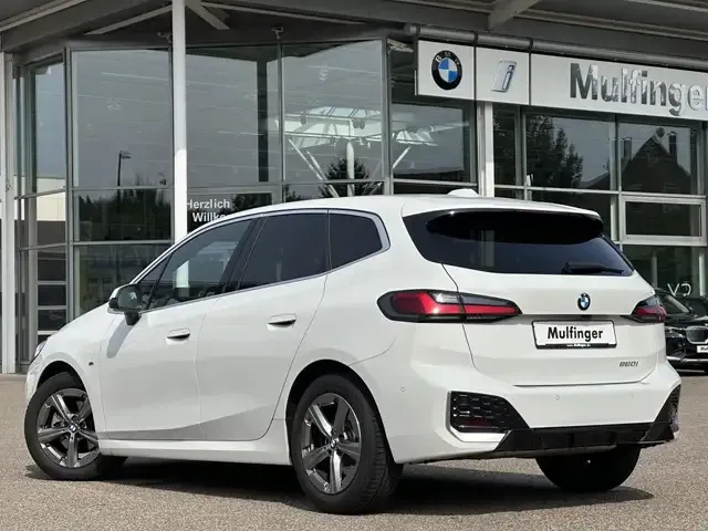 BMW 220