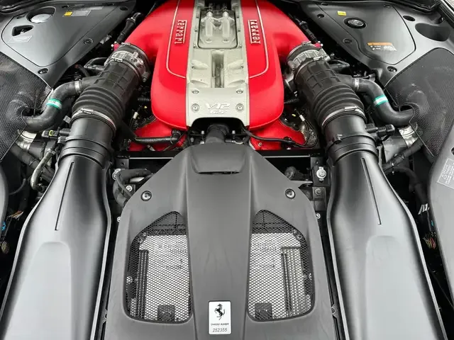 Ferrari 812