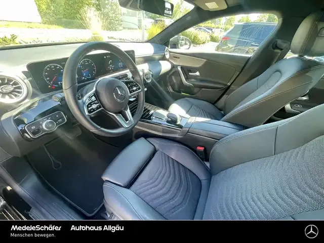 Mercedes-Benz CLA 180