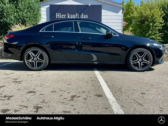 Mercedes-Benz CLA 180