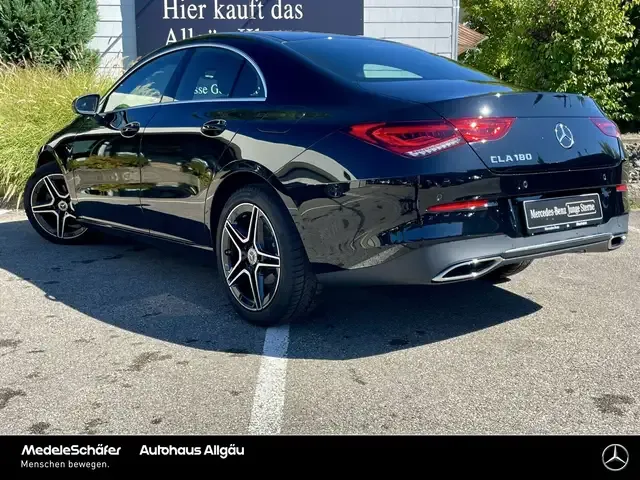 Mercedes-Benz CLA 180