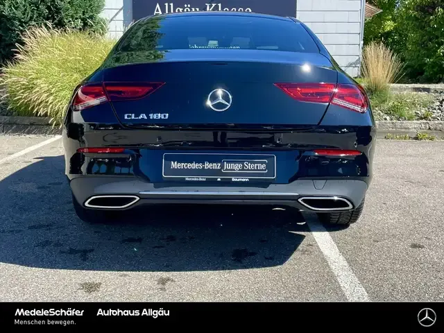 Mercedes-Benz CLA 180