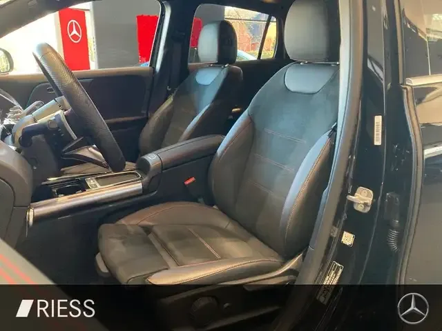 Mercedes-Benz EQA 300