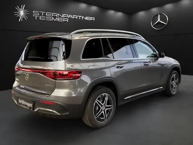 Mercedes-Benz EQB 300