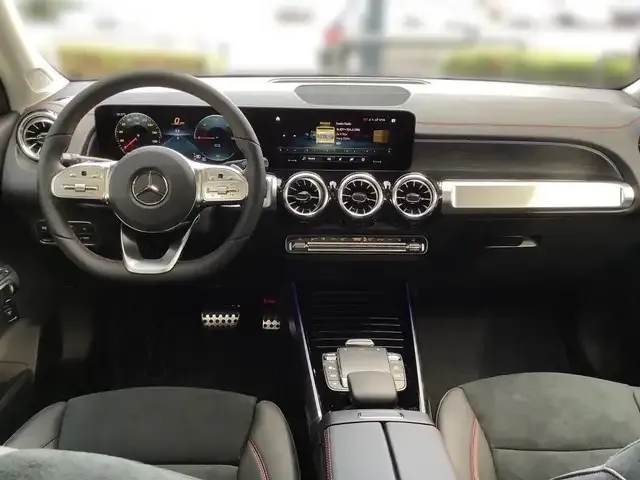 Mercedes-Benz EQB 300