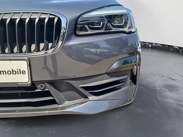 BMW 216