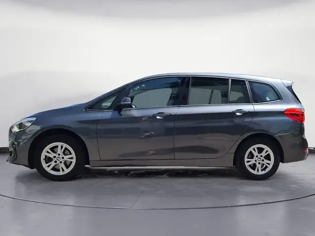 BMW 216