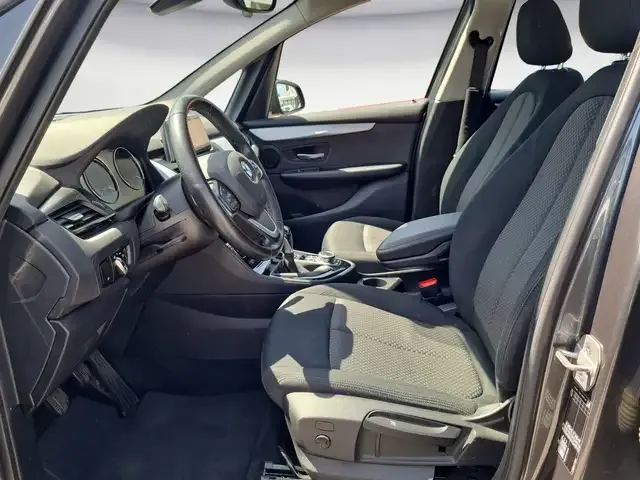 BMW 216