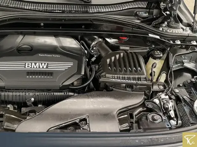 BMW 220