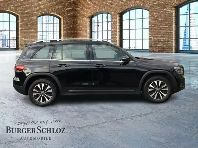 Mercedes-Benz GLB 200