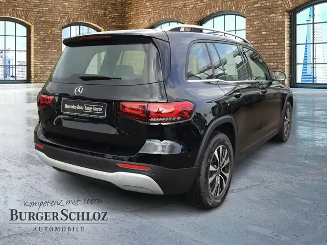 Mercedes-Benz GLB 200