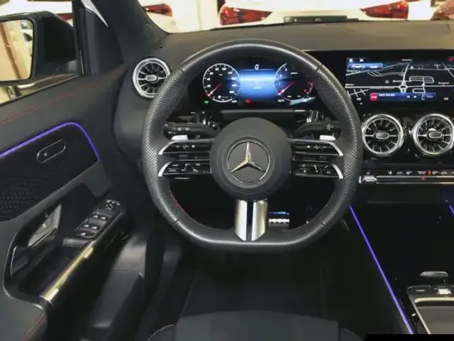 Mercedes-Benz GLA 200