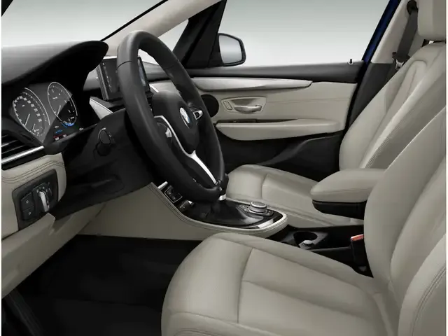 BMW 216