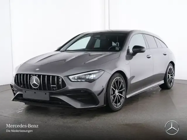 Mercedes-Benz CLA 35 AMG