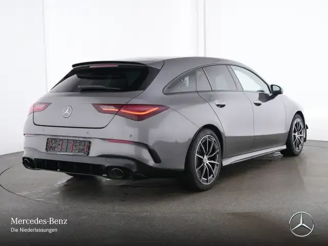 Mercedes-Benz CLA 35 AMG