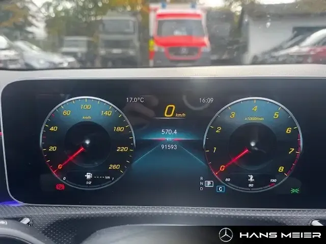 Mercedes-Benz CLA 200